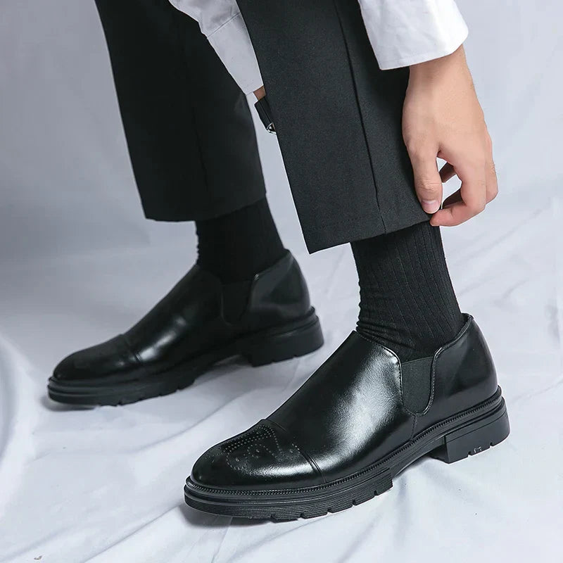 LEATHER SHOES